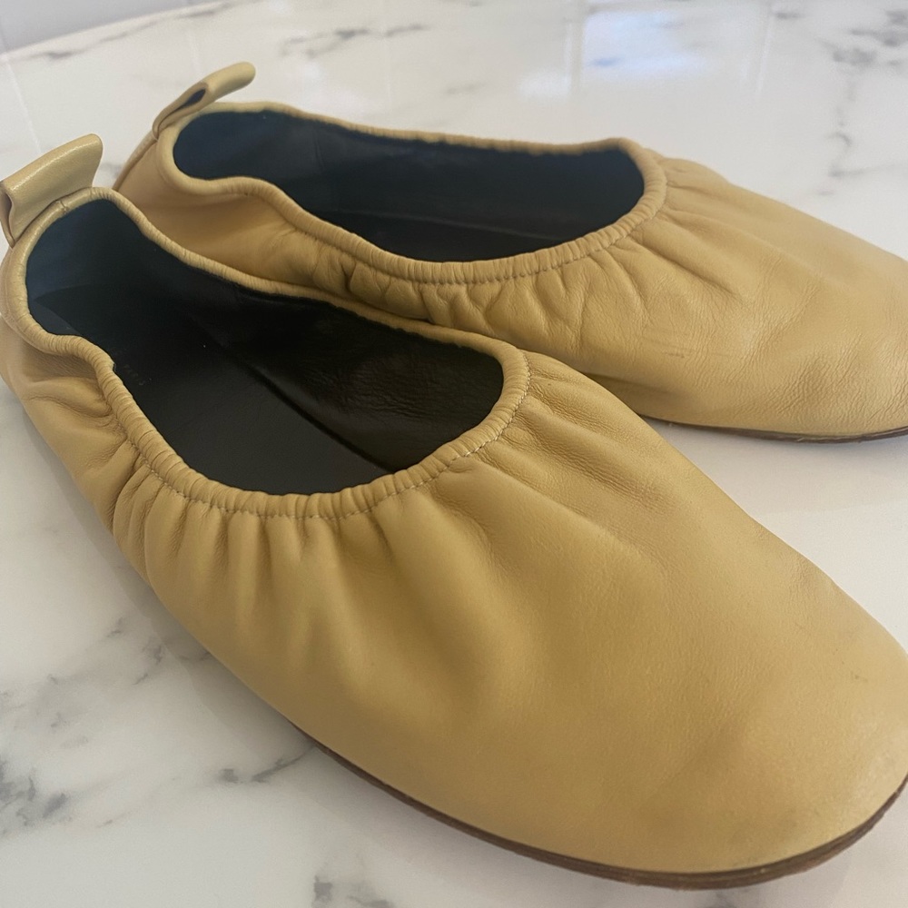 CELINE ballet flats. Yellow. 6.5 USA. - Picture 2 of 4